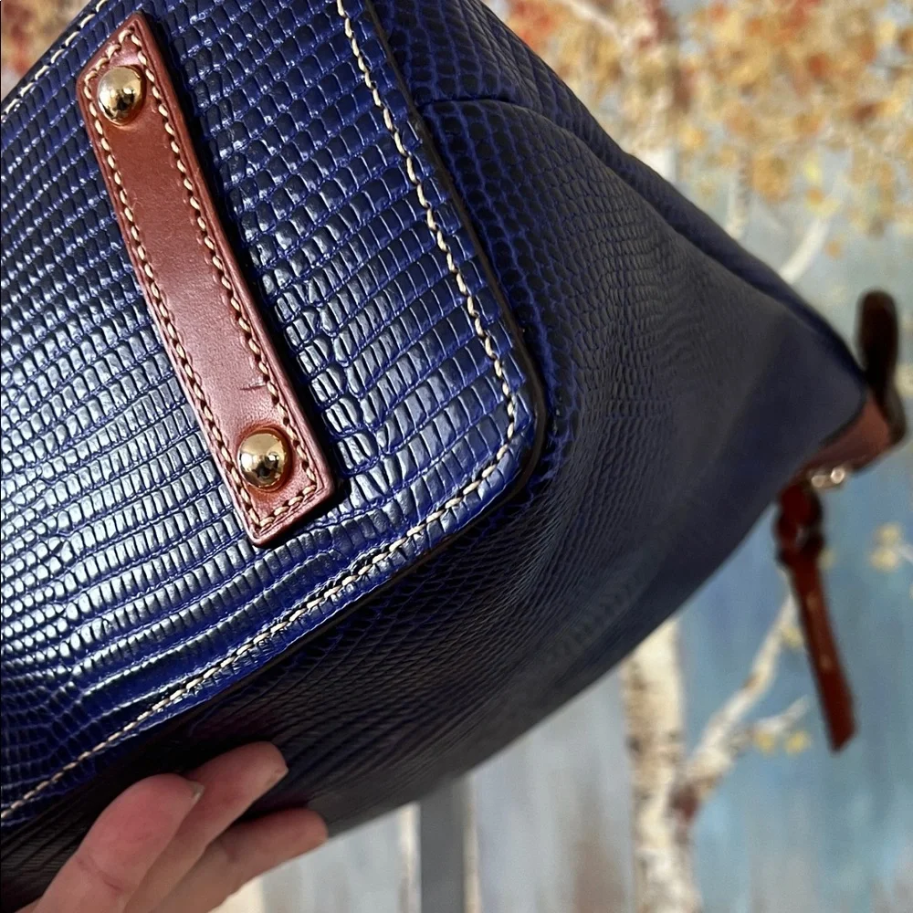 Dooney and Bourke Reptile/Snake print Navy Blue Handbag - Picture 8 of 16